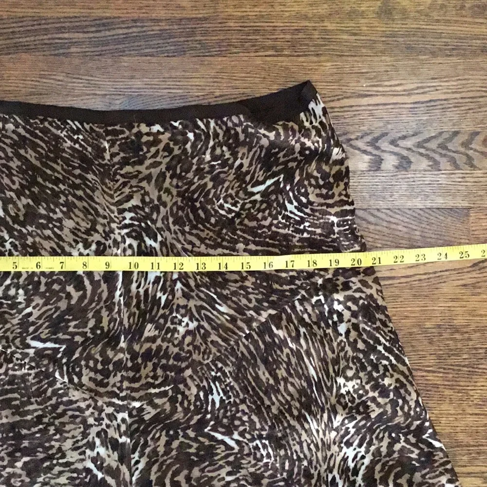 Liz Claiborne Animal Print Chiffon Skirt - Picture 7 of 9
